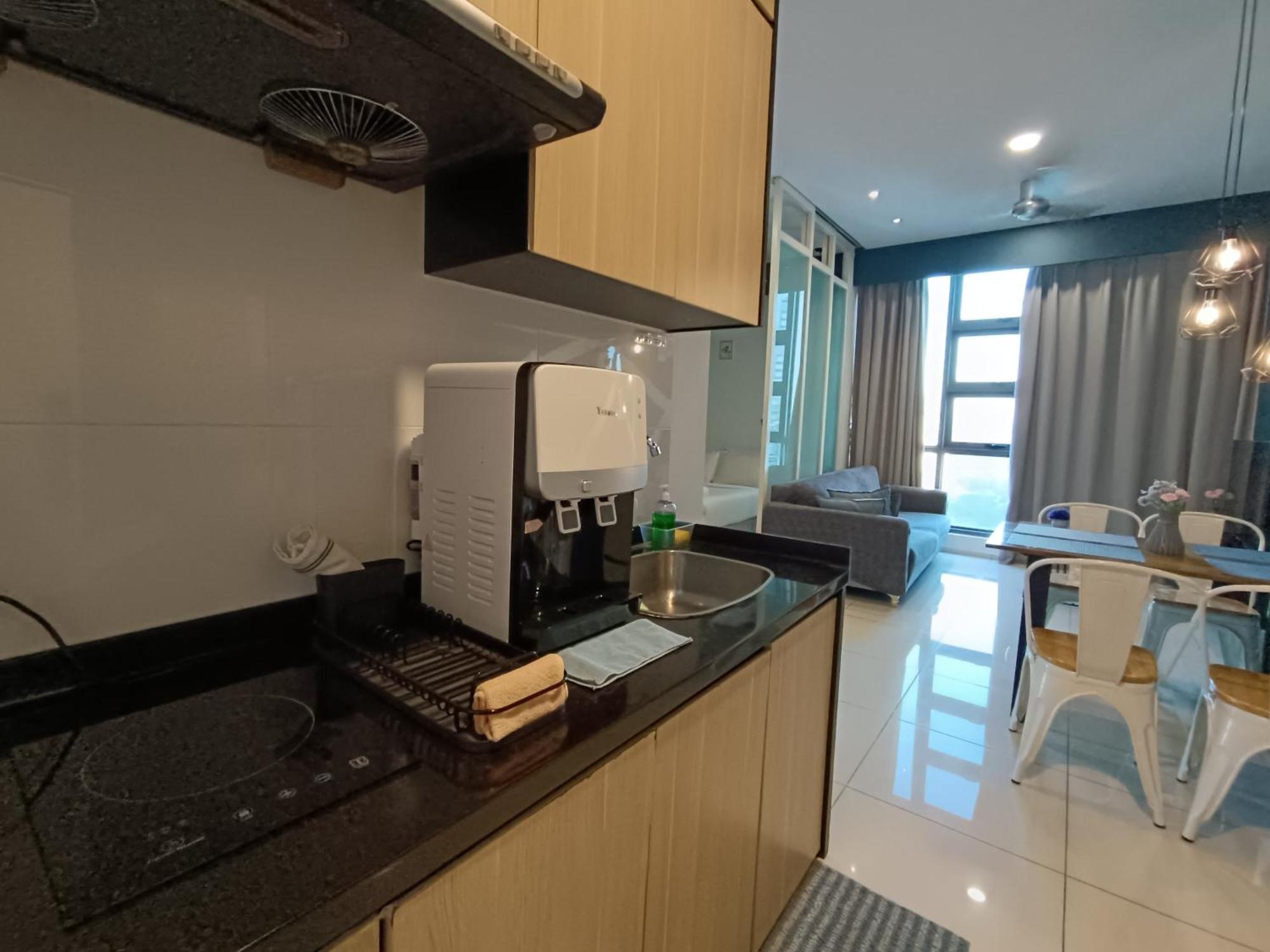 Robertson Cozy 3 Bedroom Family Suite With Netflix Куала Лумпур Екстериор снимка