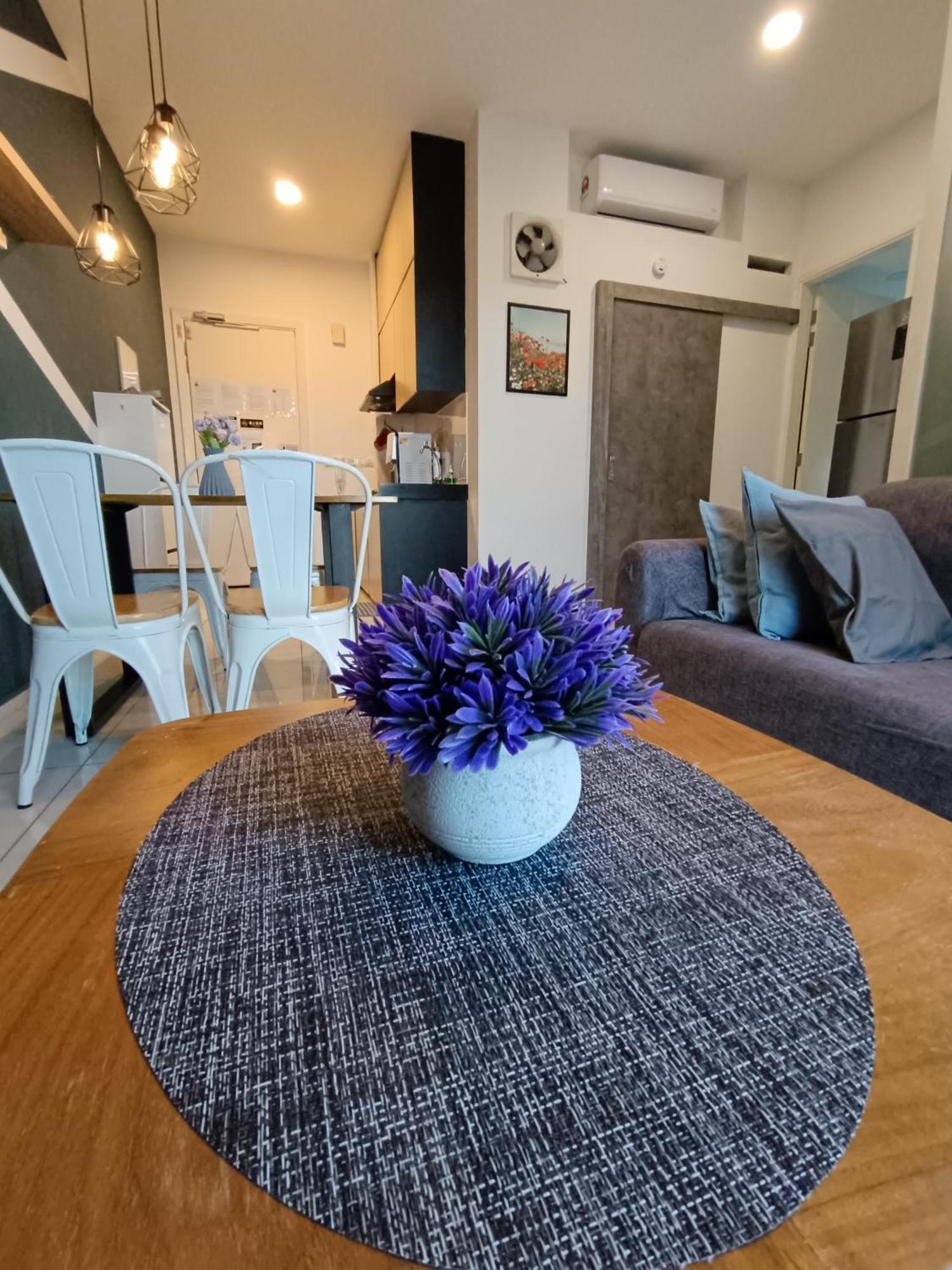 Robertson Cozy 3 Bedroom Family Suite With Netflix Куала Лумпур Екстериор снимка
